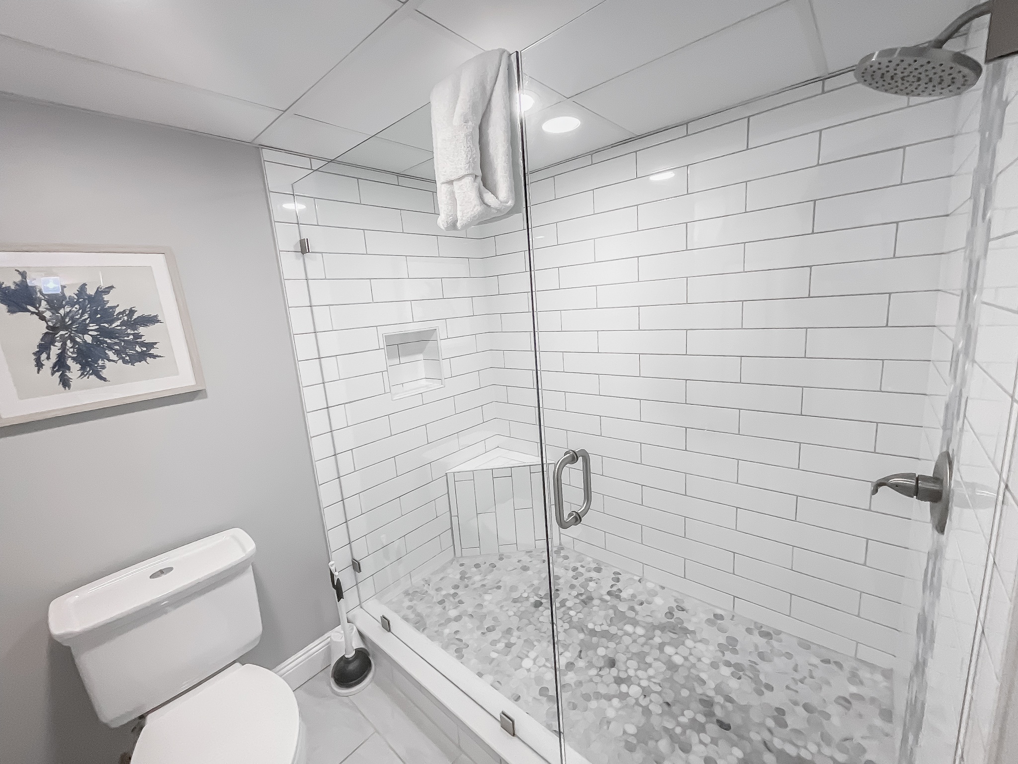 Master-Shower Toilet