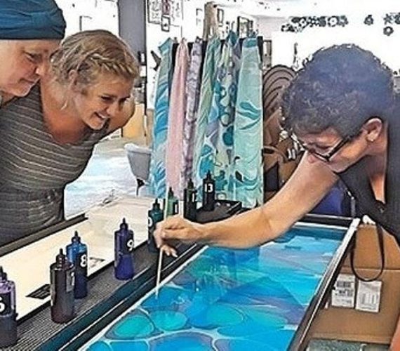Wine Down Wednesday Workshop – Silk Scarf and Holiday Theme (2019-10-30 starts at 5:30 PM)